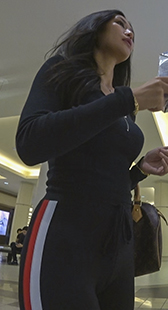 极品鲨鱼裤紧臀大美女