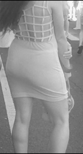 大屁股短裙少妇