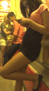 黑裙少妇身材好