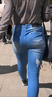 紧身牛仔裤少妇身材变形