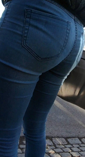 街拍重口味蓝牛少妇