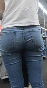 商场包臀紧牛小妹子