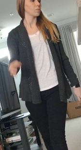 包臀黑牛仔长发美女