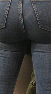 性感灰牛仔翘臀深沟