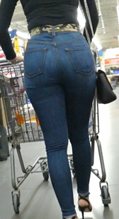 超市紧身细腰大翘臀少妇