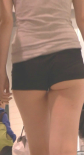 超短热裤小少妇