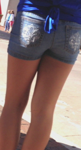 包臀热裤少妇屁股下榻