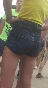 高腰包臀紧牛少妇