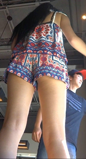 低角度拍性感热裤