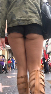 这执裤比三角裤还小