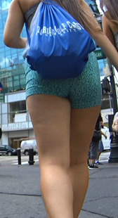 斑点短裙超紧臀