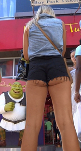 霸气短裤子大长腿少妇