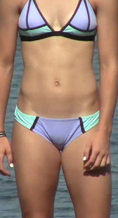 海边泳衣性感三角区