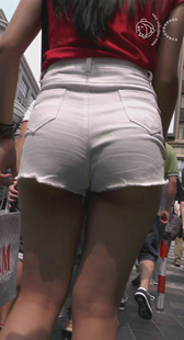 重口味白热裤露小P