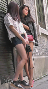 性感大长腿两模特