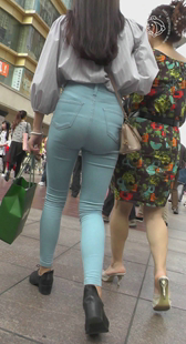 极品蓝牛美少妇如此宽大臀开发过多