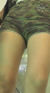 极品迷彩热裤美三角少女