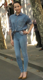 极品高挑蓝牛美女