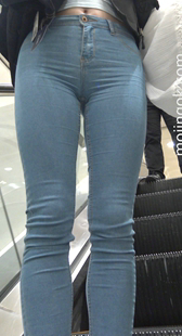 极品紧身蓝牛美女