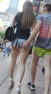 这样的臀型，男友早早就受不了啦