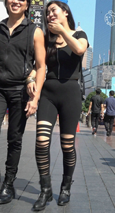 紧身黑裤性感紧三角美少妇