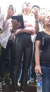 无敌花魁紧身骚皮裤