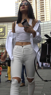 性感包臀紧身白裤长腿高跟美女