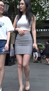 性感包臀裙高跟大胸美女