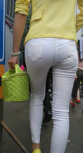 极品高跟长腿白裤紧内痕