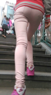 粉红裤子美女