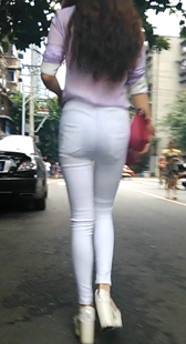 极品苹果臀白裤真性感