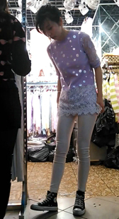 性感白紧打底裤老板娘