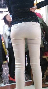 极品白裤翘臀美女老板娘第二季