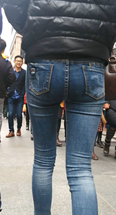 街拍蓝牛包臀少妇第一季