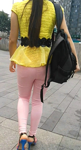 粉红色紧身裤肥臀