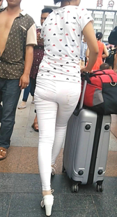 乡村白裤少妇进城第二季