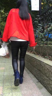 包臀皮裤身材一般