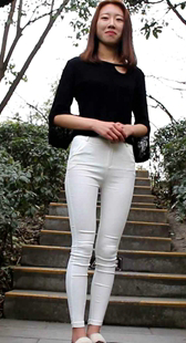 模拍小倩第二季白裤大宽臀三角区特写