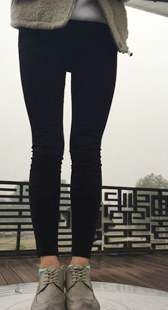 模拍小丽第三季黑裤紧臀学生妹