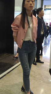 商场紧身牛仔手感好