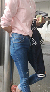 包臀紧牛仔少妇等人