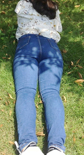 模拍雯雯第九季牛仔宽大熟女臀