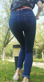 模拍小芸第二季细腰大屁股牛仔裤