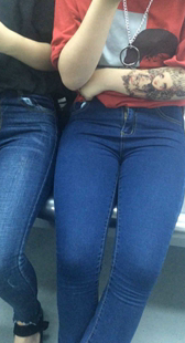 模拍小兰小琴第七季地铁坐姿编