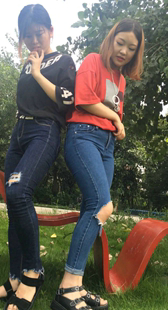 模拍小兰小琴第十五季紧身牛仔