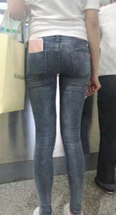 模拍小艳第六季紧身灰牛宽大臀