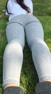 模拍小悦第五季紧身灰牛仔宽大臀战斗力强