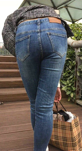 模拍小燕第八季紧身包臀牛仔裤