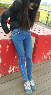 模拍小娜第二季紧身蓝牛仔长发学生妹