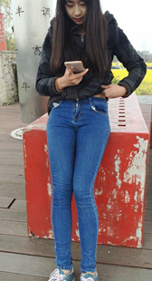 模拍小娜第十一季紧身蓝牛仔长发学生妹